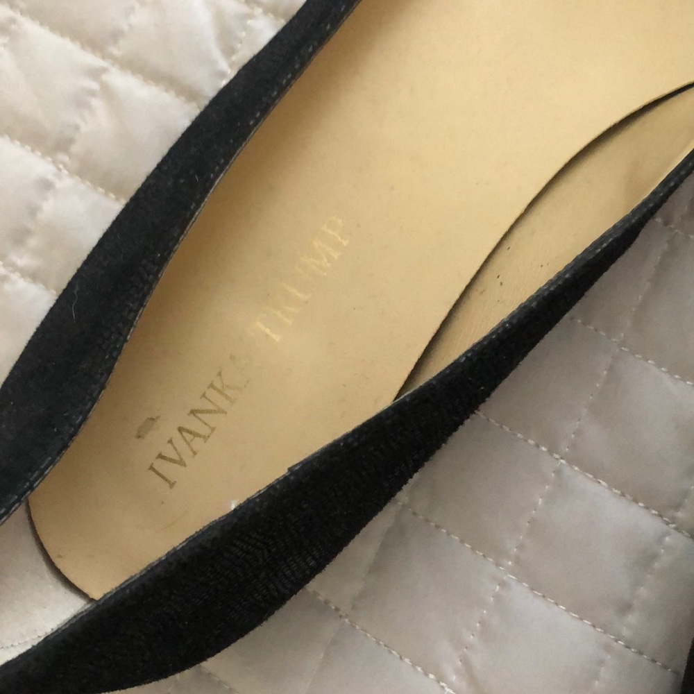 Flats - Picture 2 of 3